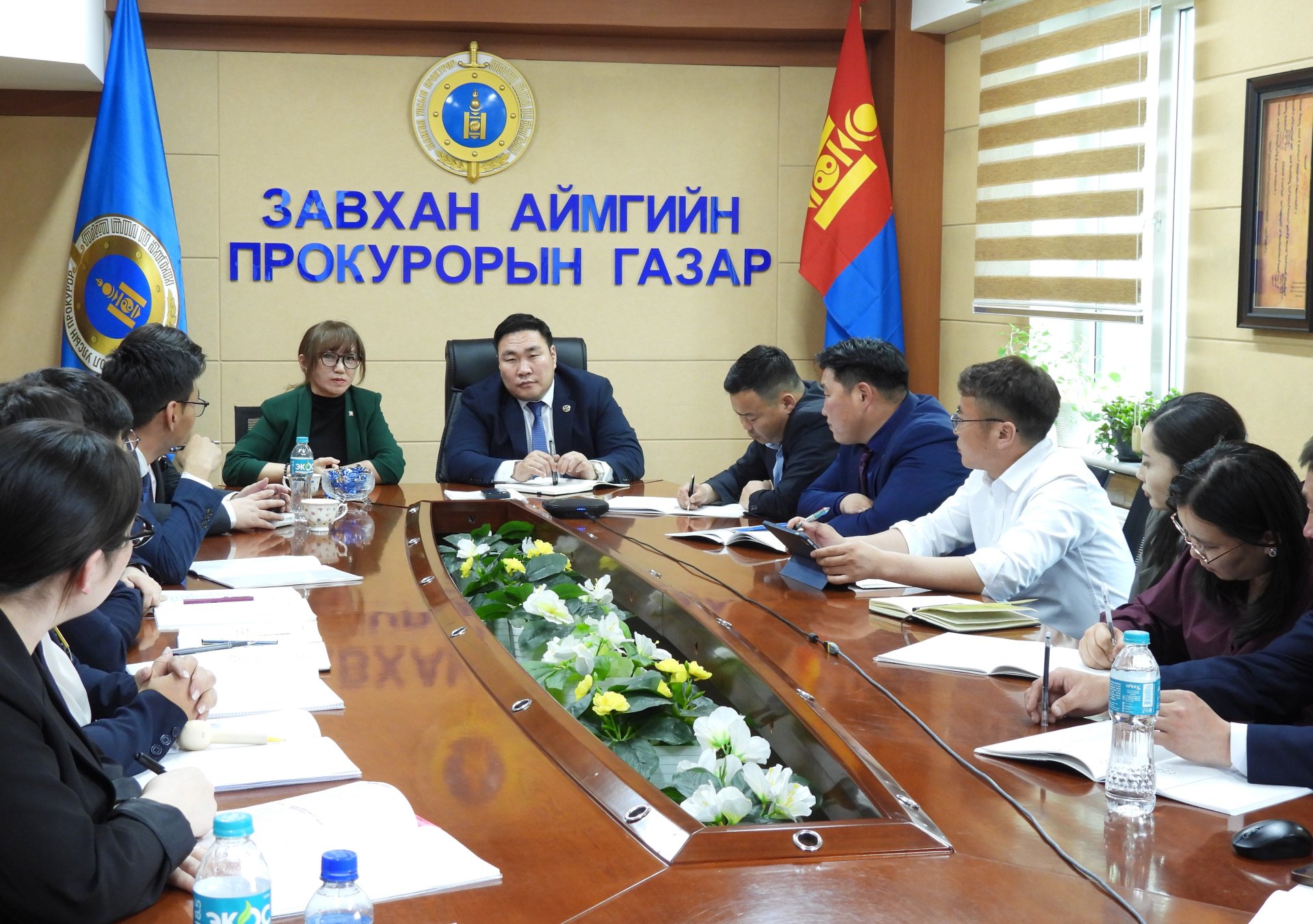 “ХҮНИЙ ЭРХИЙН ТӨЛӨӨ ХАМТДАА” УУЛЗАЛТАД ОРОЛЦЛОО